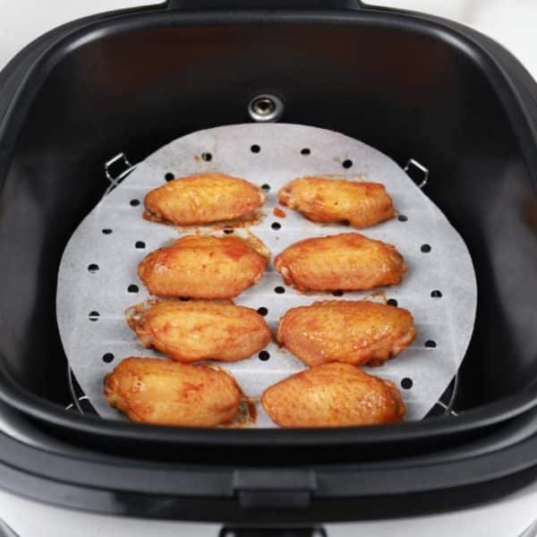 Forro de Bambu Antiaderente Perfurado para Fritadeiras (Air Fryers) 9 pol x 100 peças - Image 2